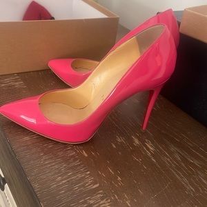 Christian Louboutin So Kate Pink Pump